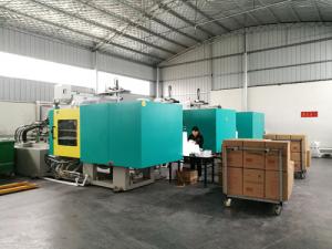 一次性快餐盒制作中|快餐盒,一次性快餐盒,一次性快餐盒批發,餐具,一次性餐具,環保餐具,餐具批發,外賣快餐盒